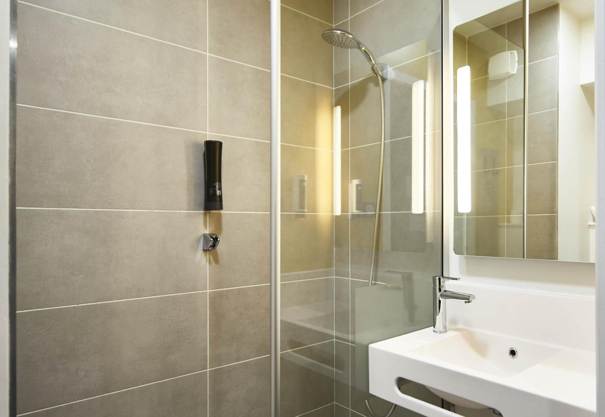B&B Hotel Bois D'Arcy Saint Quentin En Yvelines Exteriör bild